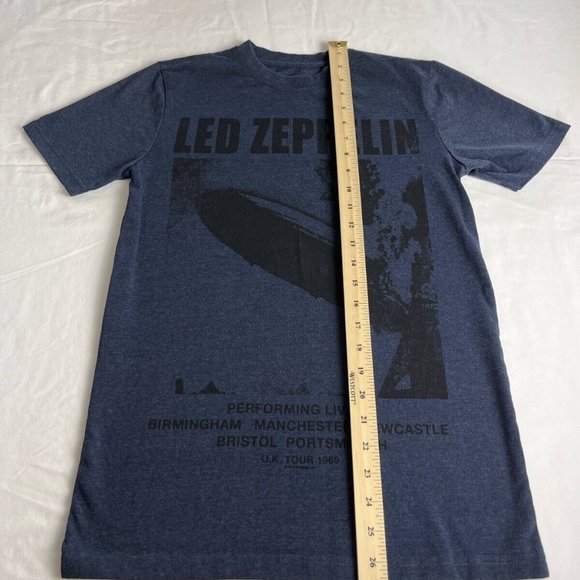 LED Zepplin U.K. Tour 1969 T-Shirt Women's Size Small Blue Graphic Cotton Blend - Picture 6 of 7